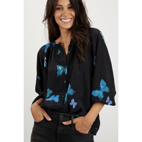🦄SOLD🦄 Tucker The Classic Blouse in Butterflies, Silk - Picture 9 of 12